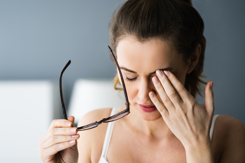 What is the Connection Between Hormones and Eye Health? 